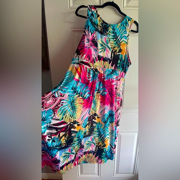EUC Gorgeous Multicolor Sunset Tropical Palm Leaf Print Flattering MIDI Dress - Picture 7 of 12